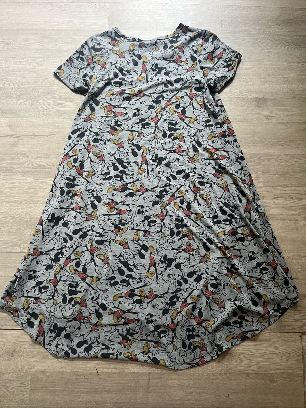 Lularoe Women's Gray Disney Print Short Sleeve Hi/Lo Dress ( XS)